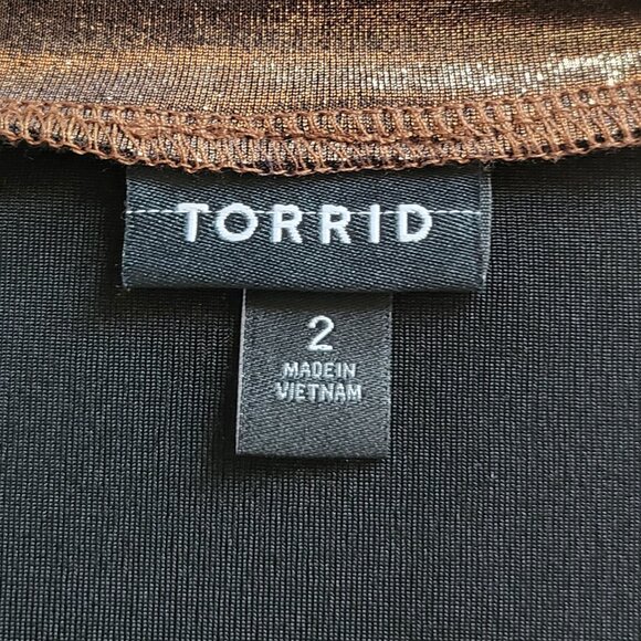 Torrid liquid copper short-sleeve t-shirt absolutely gorgeous Torrid size 2 - Picture 5 of 9